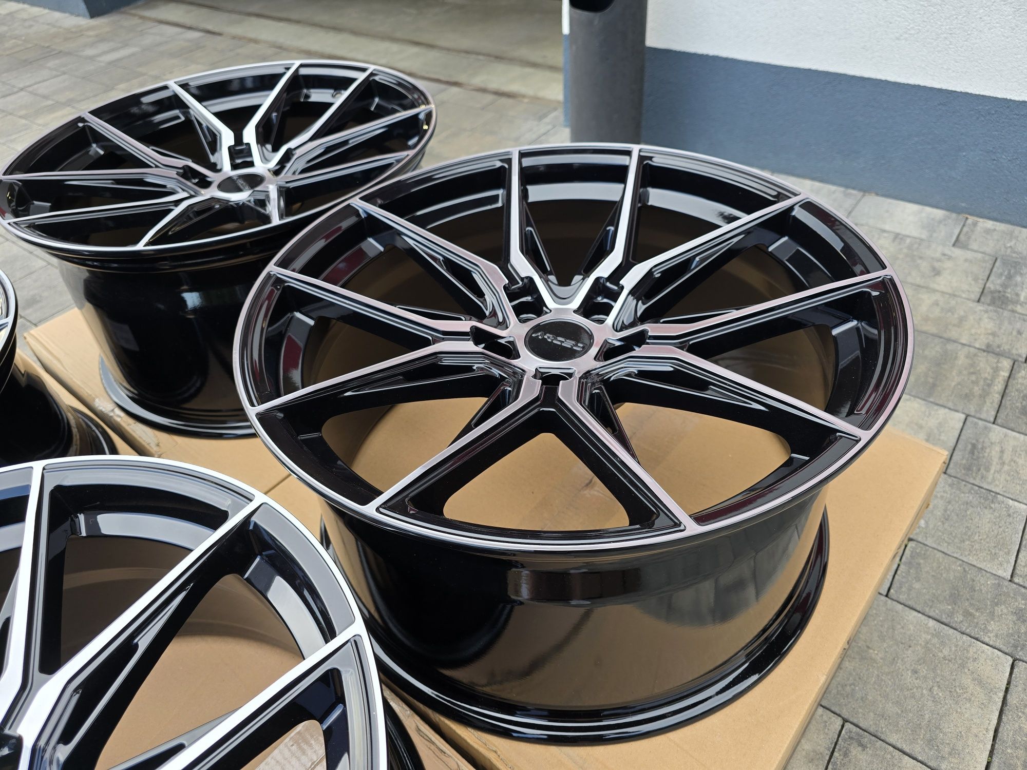 Alufelgi 20" 5x120 9J ET30 i 10J ET40  BMW E92 F30 F31 F10 F11 F01 E92