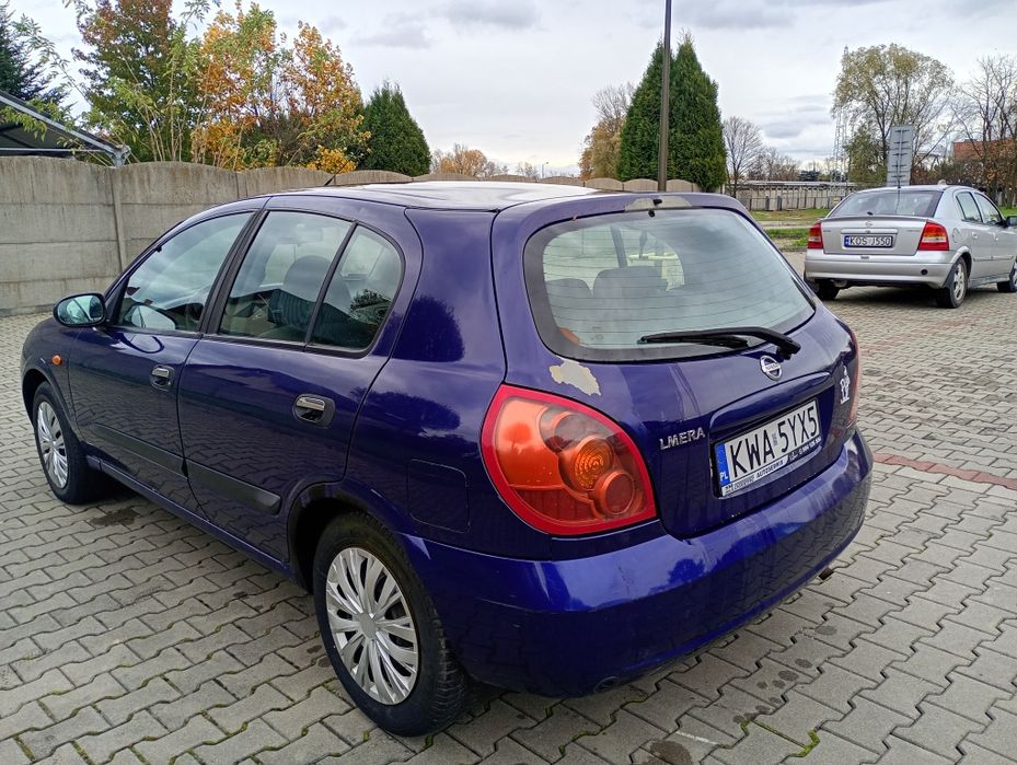 Witam sprzedam almerę z LPG 15 benzyna 2003 rok