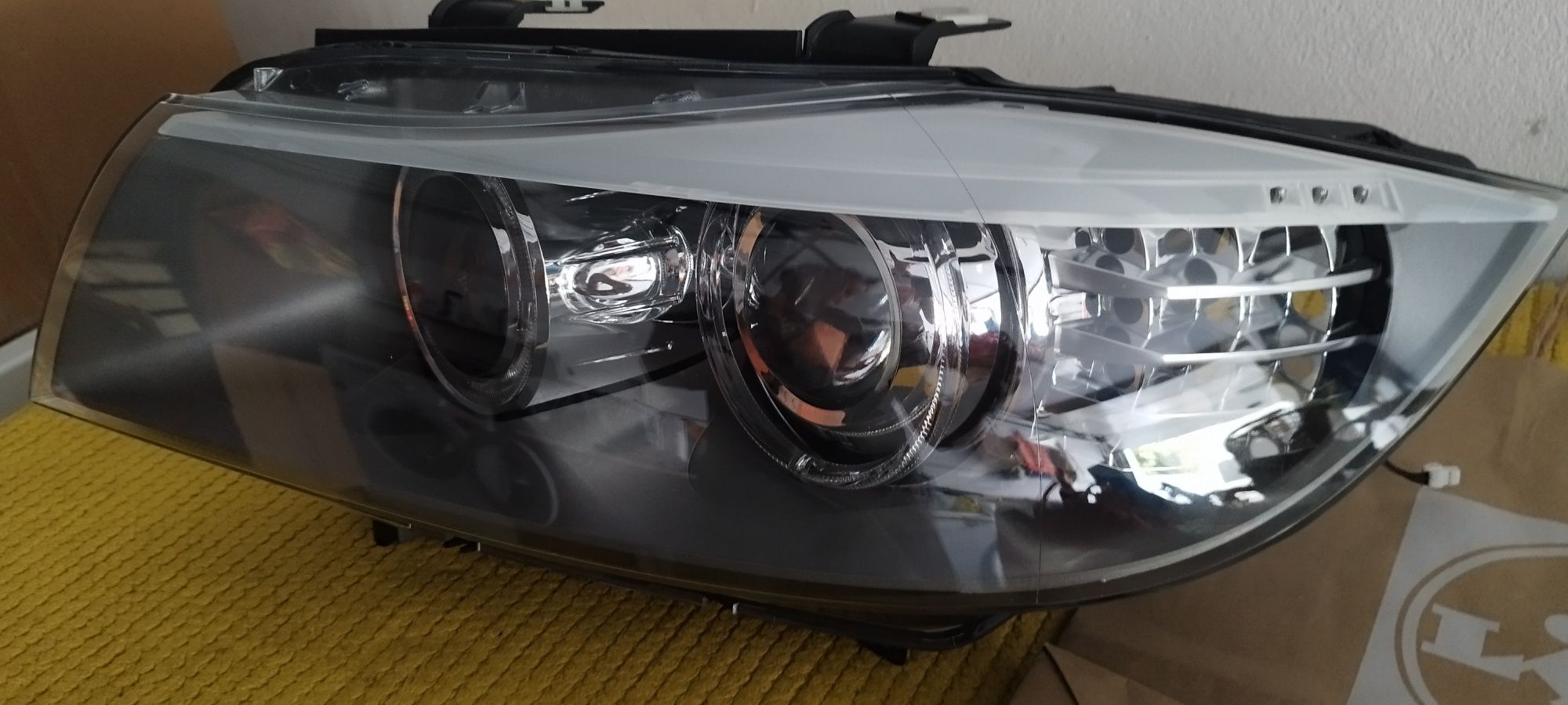 Farol bmw E90 e91 series 3