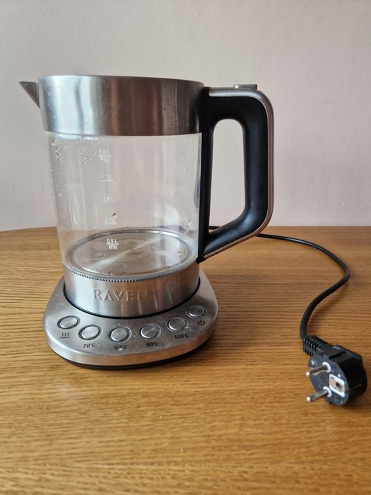 Czajnik elektryczny szklany Raven.