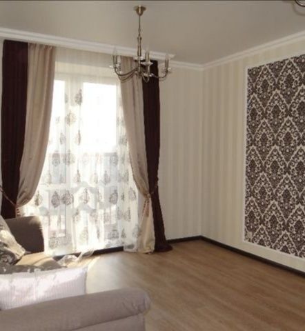 Поклею обои, багеты, покраска потолков стен