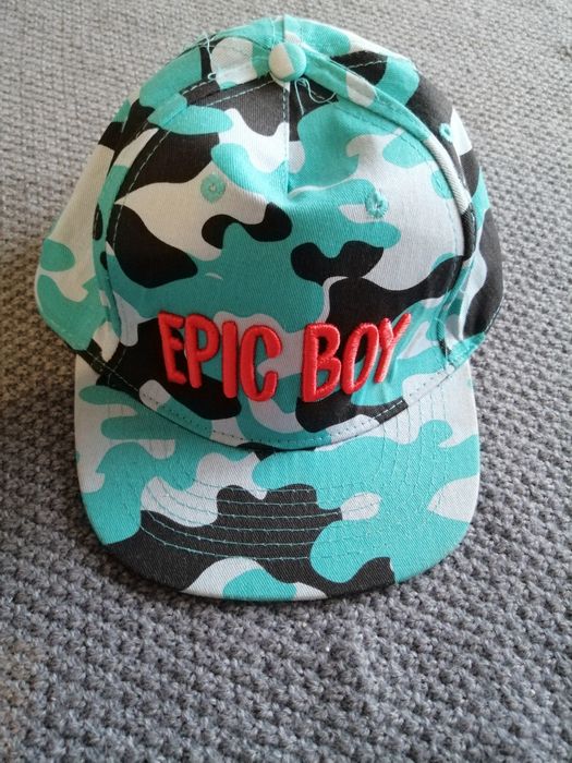 Czapka z daszkiem chłopięca