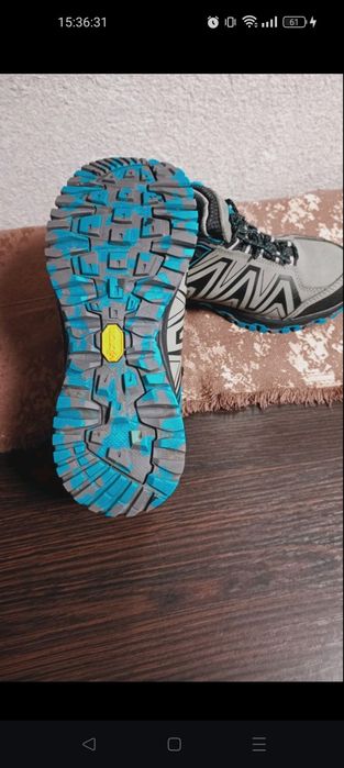 Продам кроссовки.