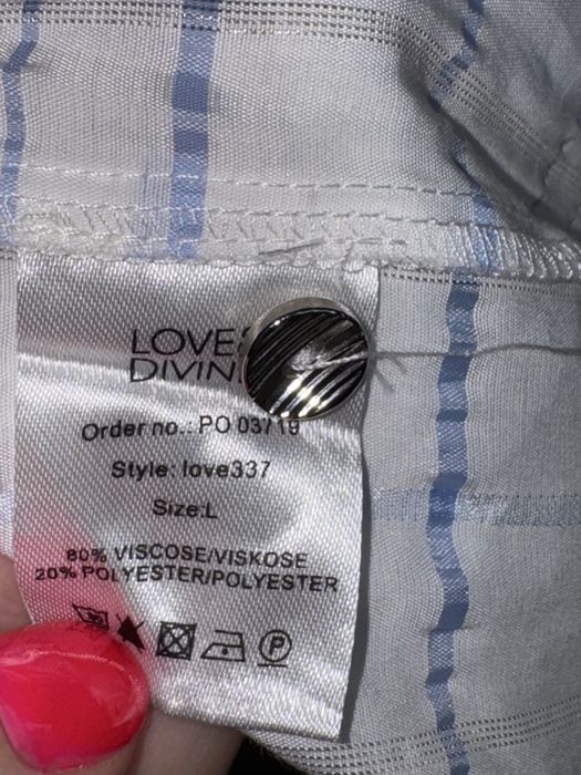 sukienka w kratę oversize falbany boho v-neck błyszcząca