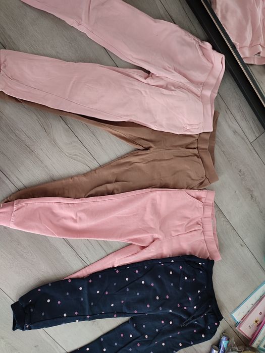 4x spodnie dresowe dresy 134