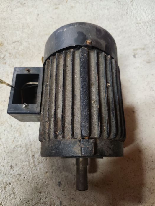 Silnik elektryczny 1.5kW 400v 230v