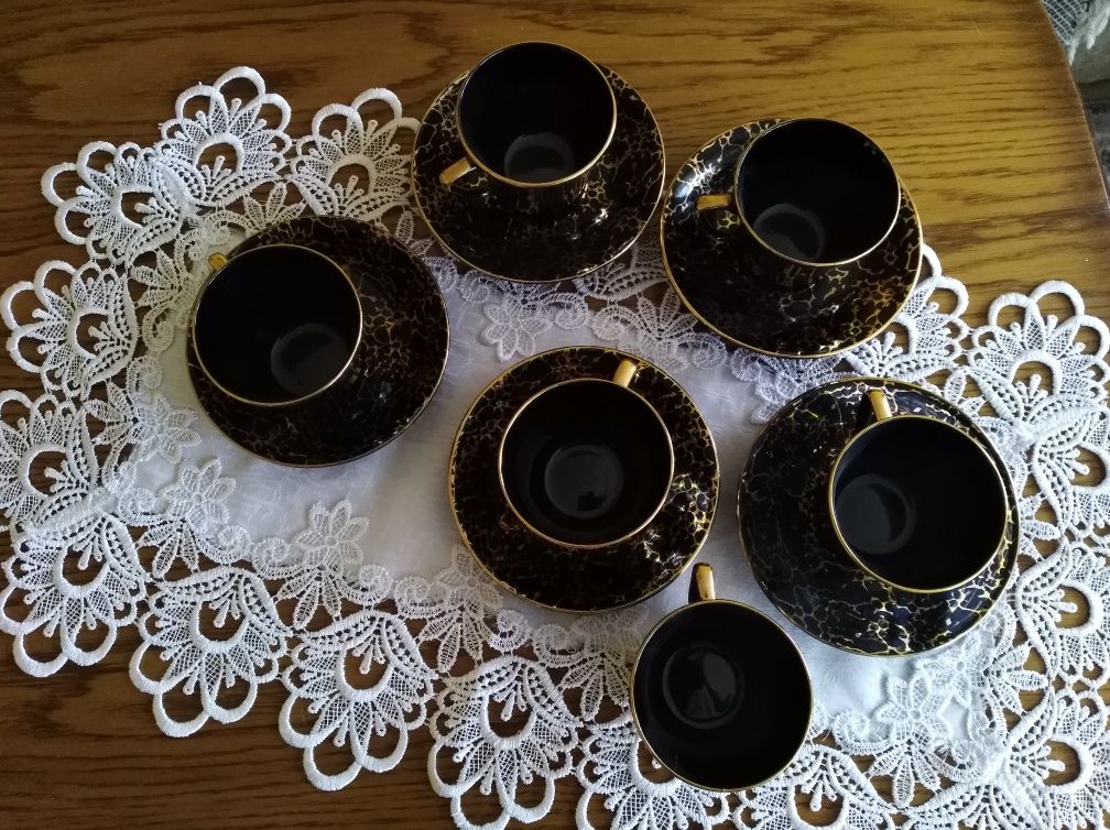 serwis kawowy IRA czarno złota porcelana