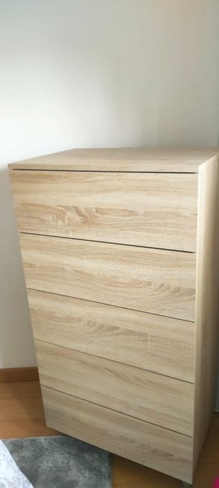 Cómoda/Camiseiro com 5 gavetas em carvalho