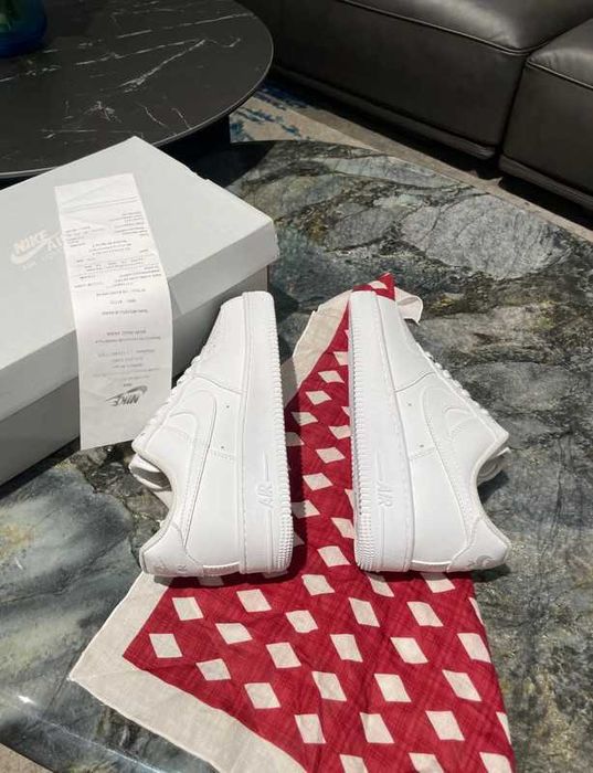 Buty biegania Nike Air Force 1 White R.42