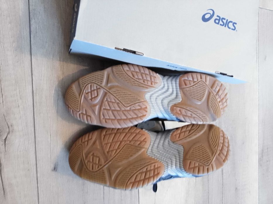 Кросівки чоловічі Asics
