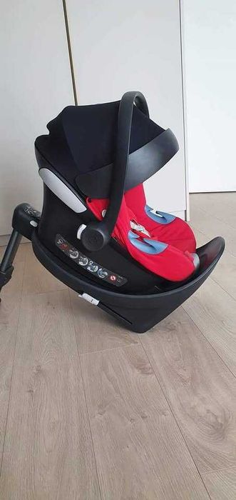 Fotelik Cybex z bazą