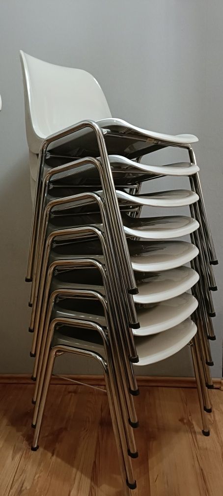 Zestaw 4 designerskich sztaplowanych krzeseł Mauser Sitzkutur