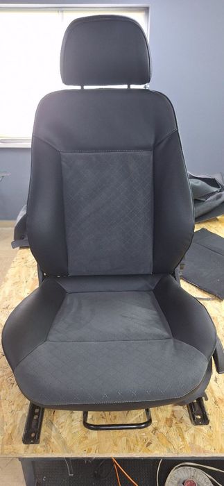 Обшивка перетяжка салона авто