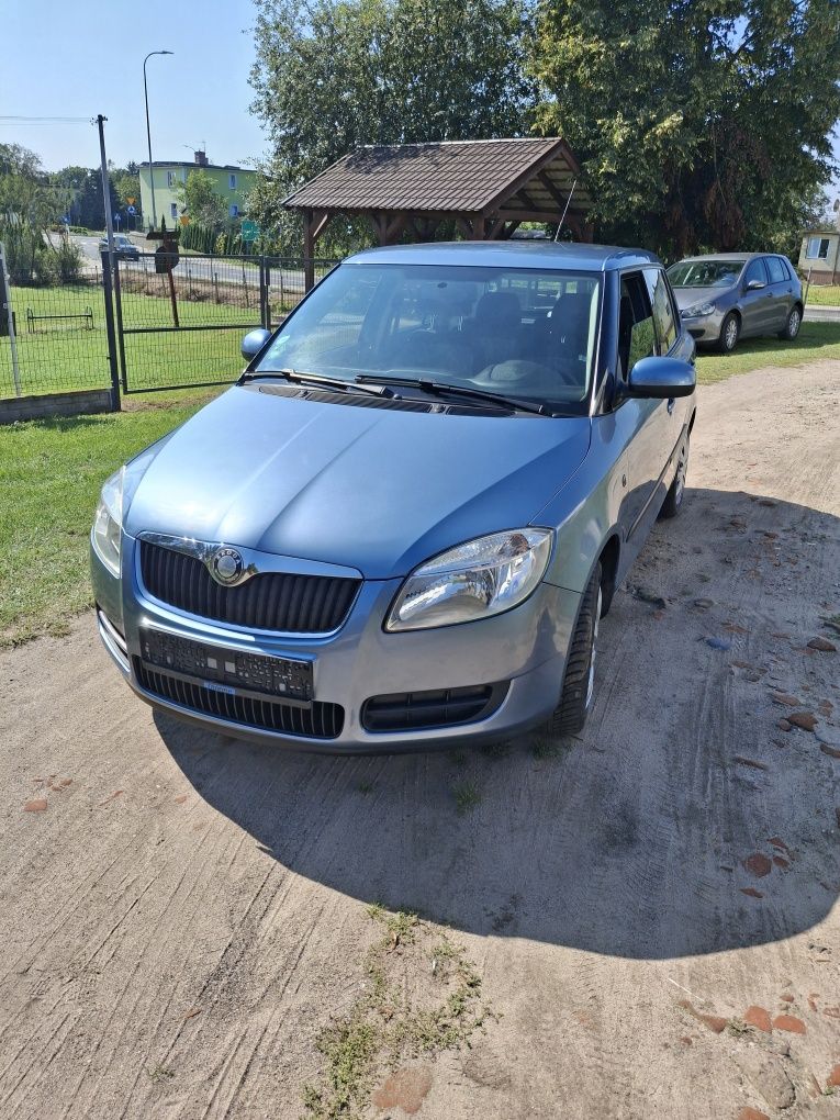 Sprzedam fabie zero rdzy 1.2 mpi sprawna klima