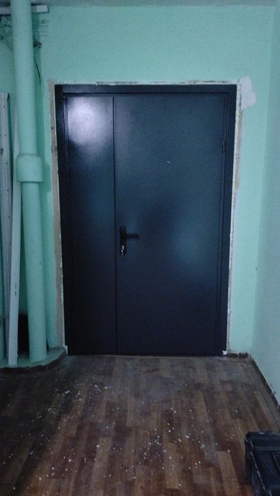 Вхідні металеві двері для тамбурних перегородок/Нестандартні розміри