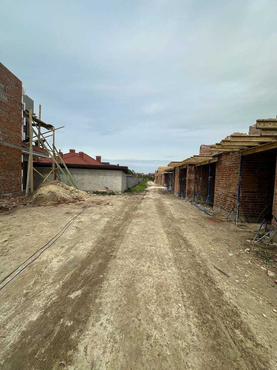 Продаж готового таунхаусу від Забудовника