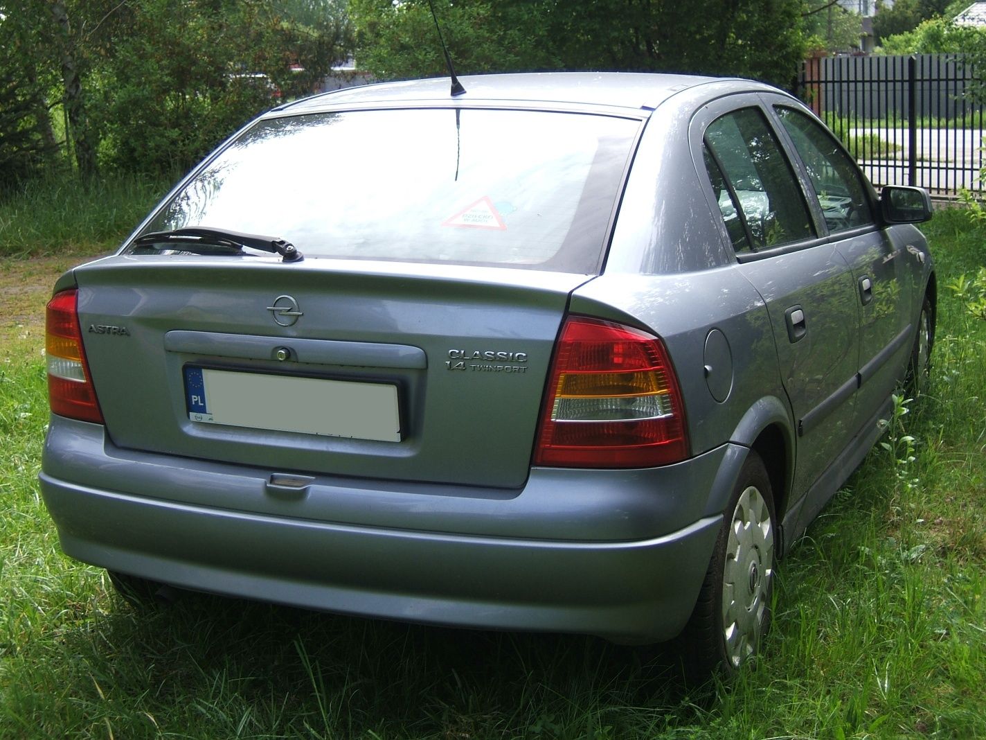 Samochód Opel Astra II