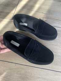 Чорні замшеві лофери H&M  туфлі для хлопчика