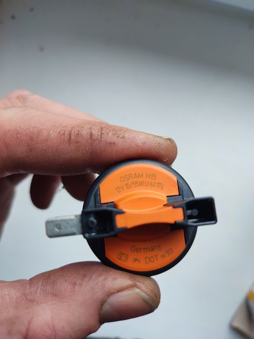 Галогенная лампа от форд фиеста(оригинал)