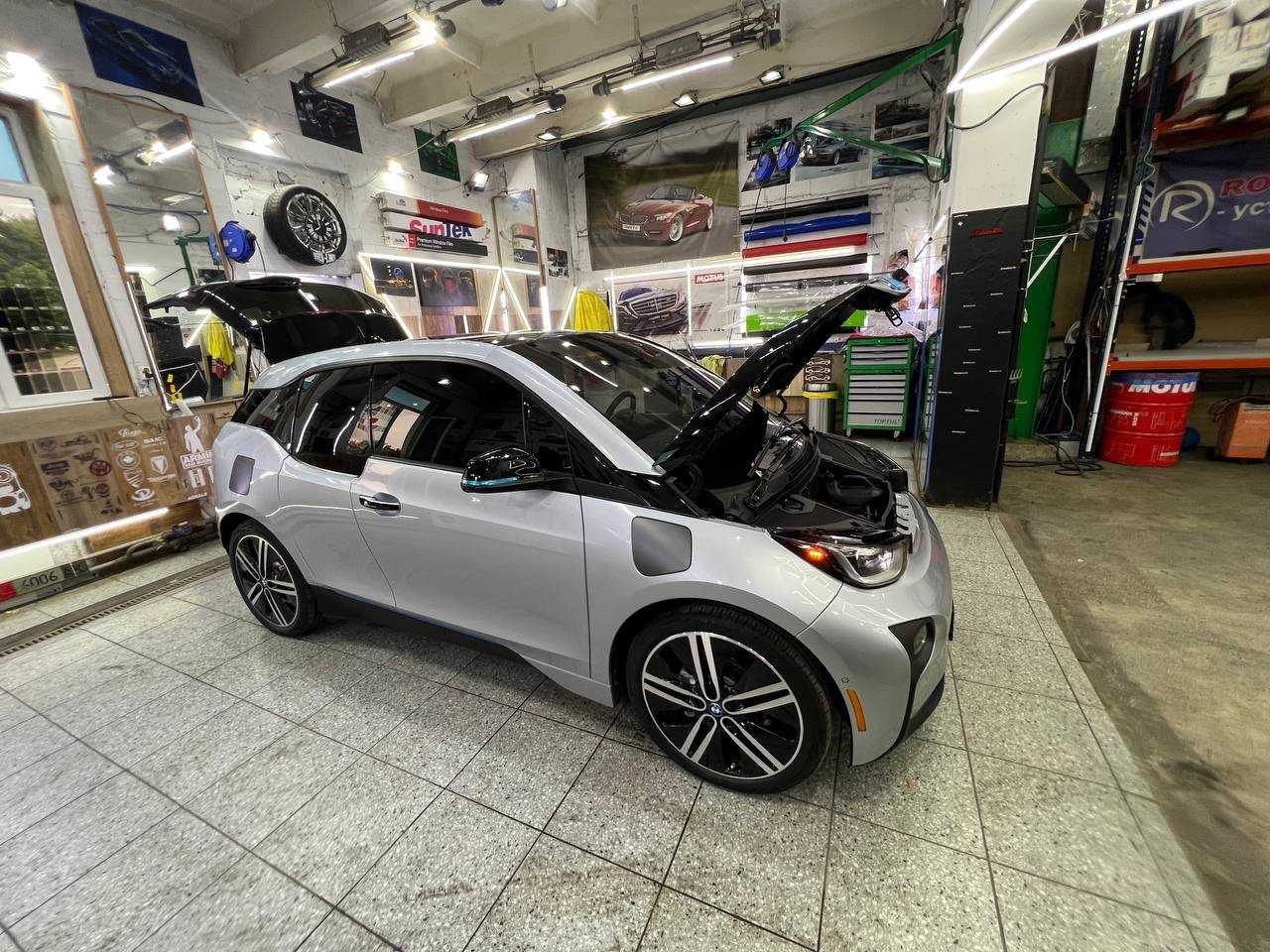 Продаж авто BMW I3