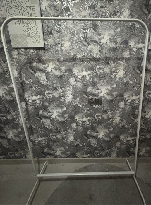 Wieszka bialy na ubrania