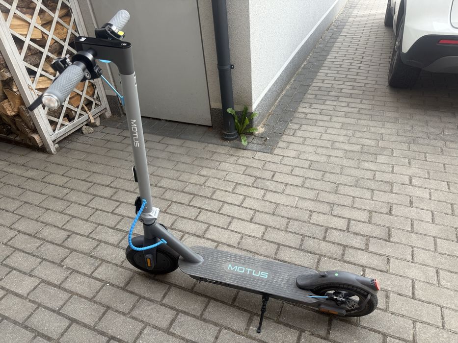 Hulajnoga elektryczna Motus Scooty 10 Lite Gen
