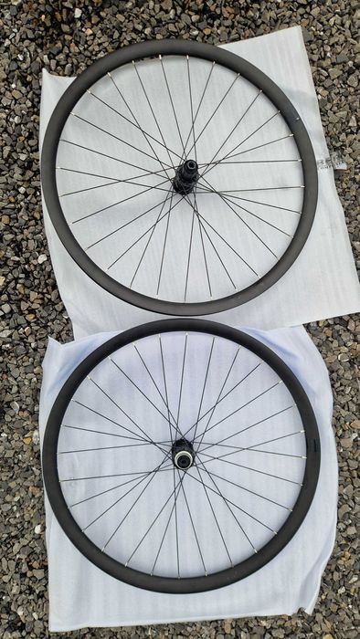 Koła rowerowe aluminiowe gravel/szosa