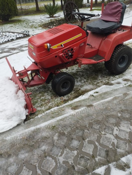 Traktorek komunalny kosiarka zamiatarka spychacz do śniegu