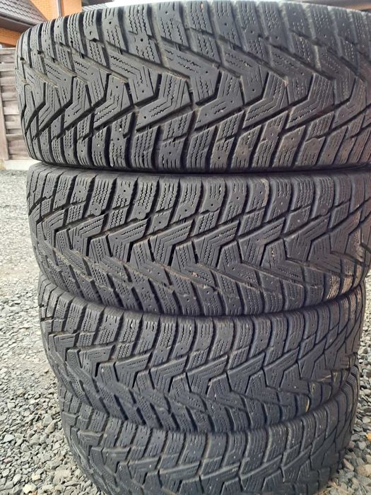Покришки на авто R17  HANKOOK