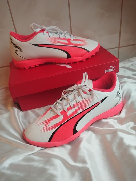 Buty piłkarskie turfy Puma Ultra 42.5