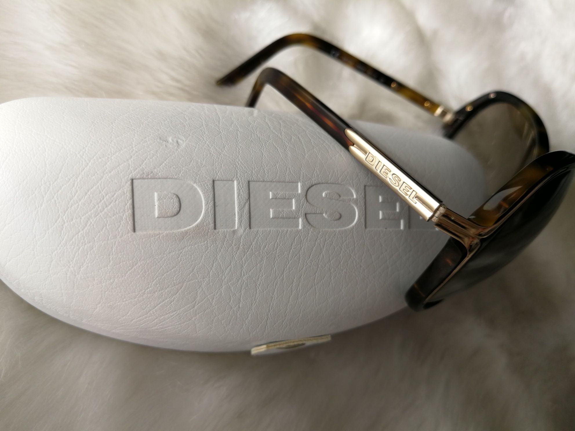 Óculos de sol usados originais marca Diesel
