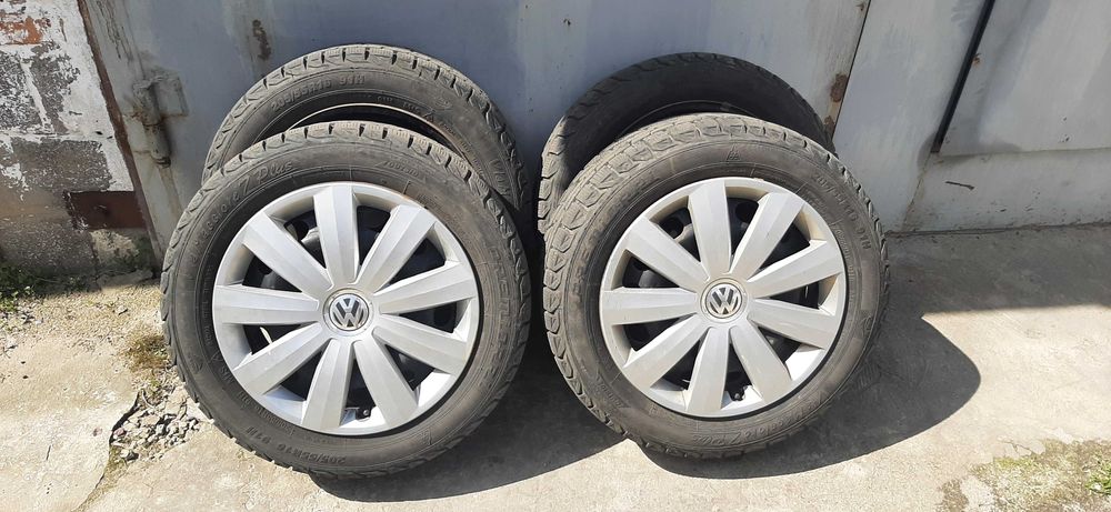 Диски 5 112 R16 VW Original з гумою 205/55 R16 зима ковпаки VW ориг.
