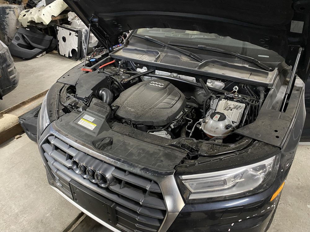 Розборка Шрот Audi Q3-83A Q5-80A Q7-4M Разборка W1/X5R синя