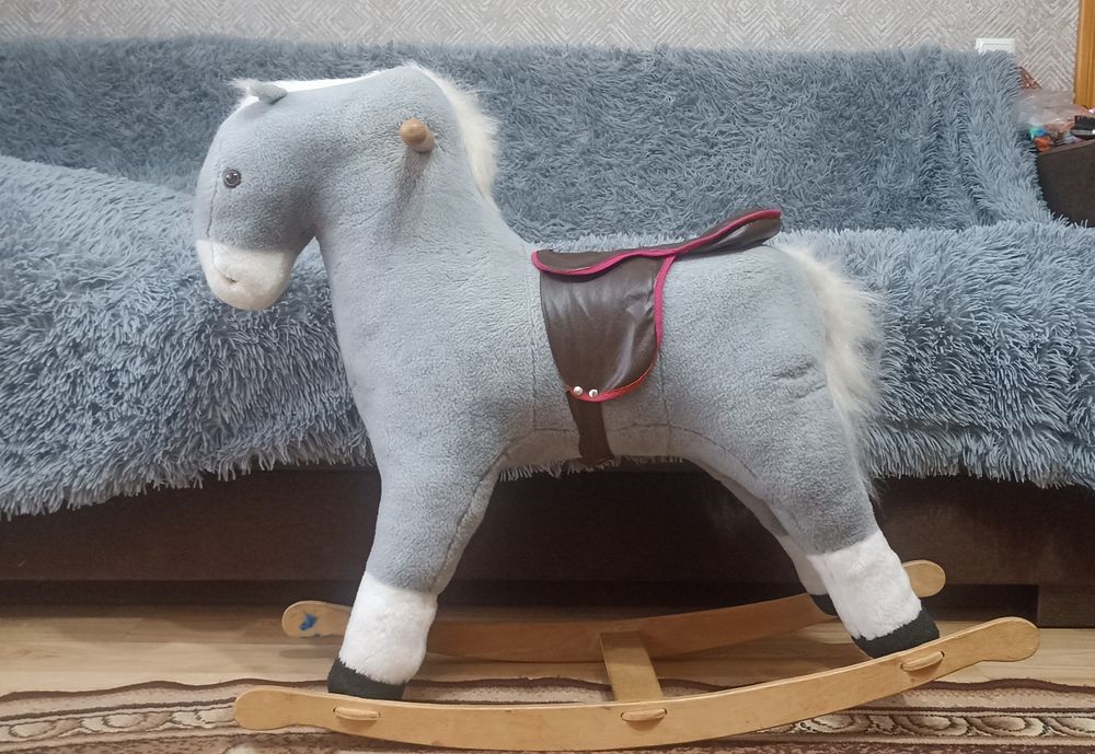 Коник-гойдалка для дітей від 1 року