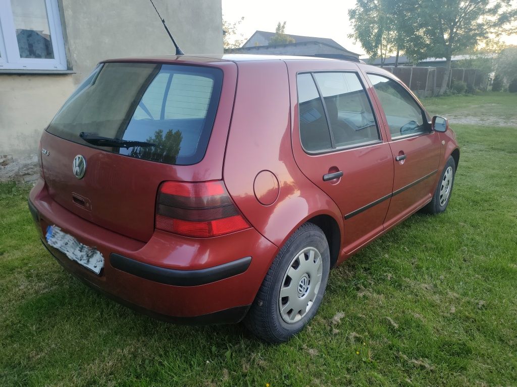 Volkswagen Golf 4