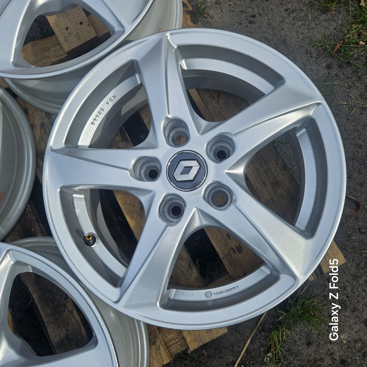Nowe Alufelgi 15 Renault Express Kangoo Megane IV Fluence 5x114,3