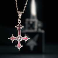 Odwrócony Krzyż czerwony gotycki naszyjnik metal powerwolf łańcuszek