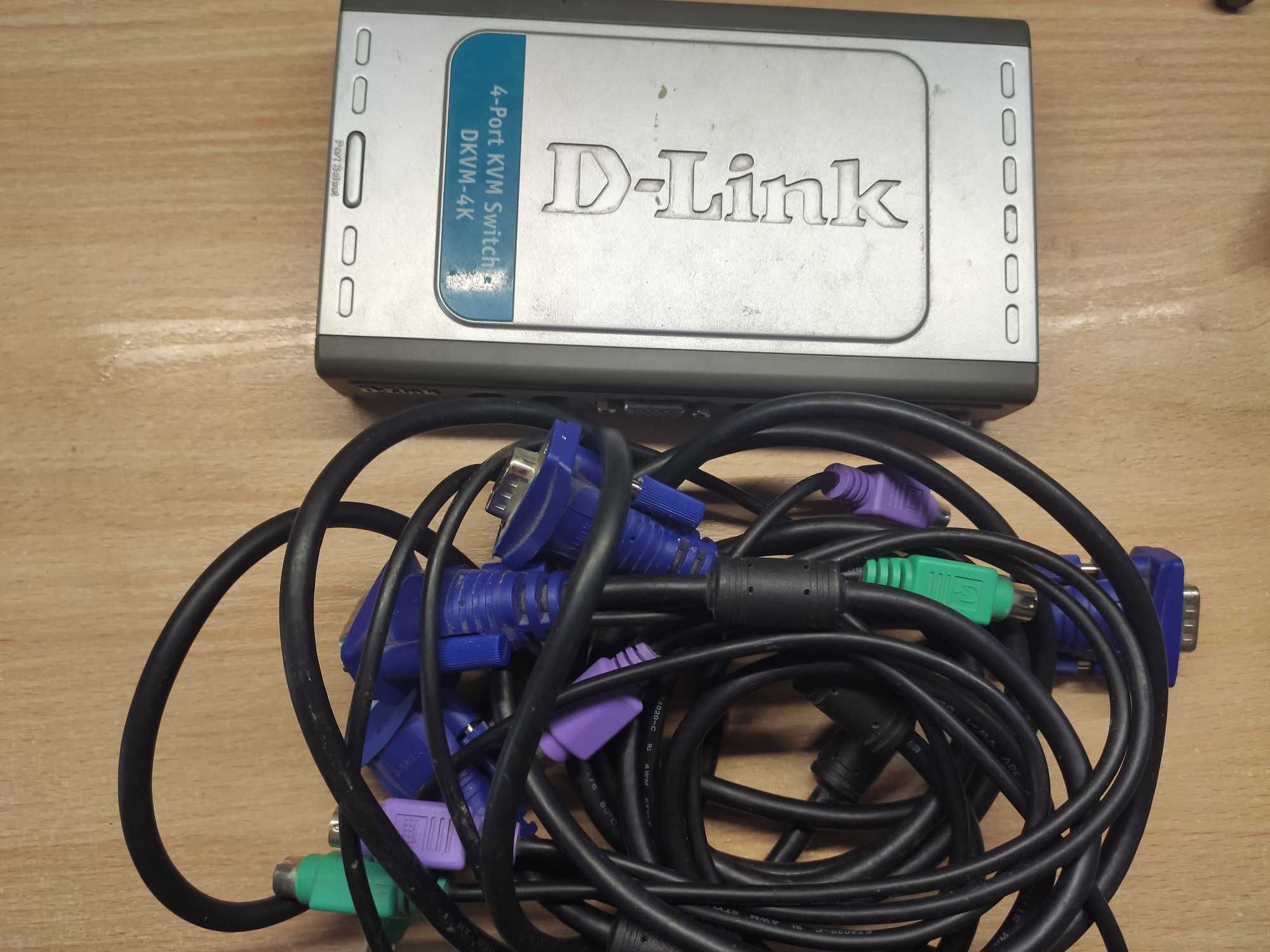 Продам  KVM-переключатель с портами VGA и PS/2 D-Link DKVM-4K