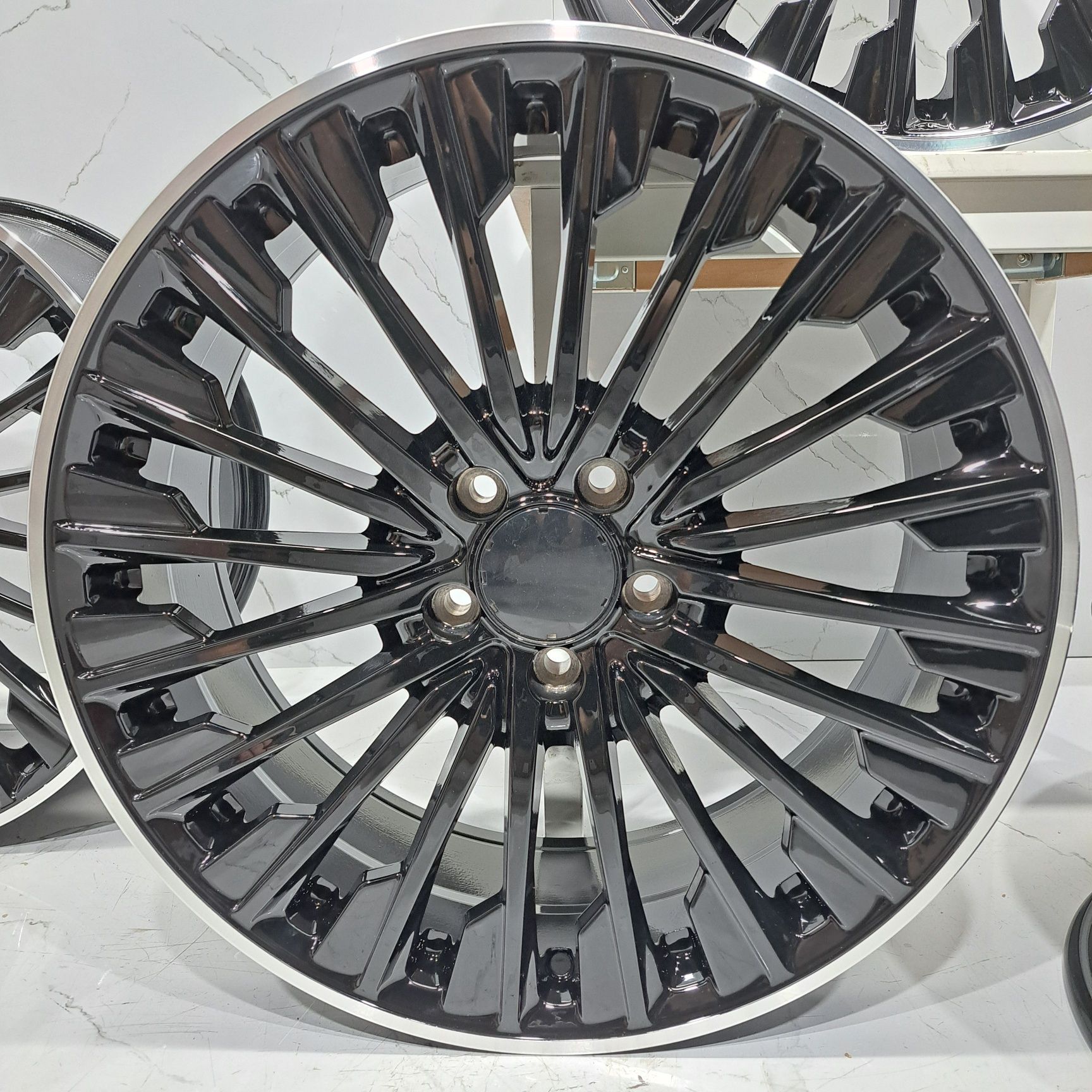 Jantes 19" LOOK Mercedes AMG classe C W206 E W214 S W223 5x112