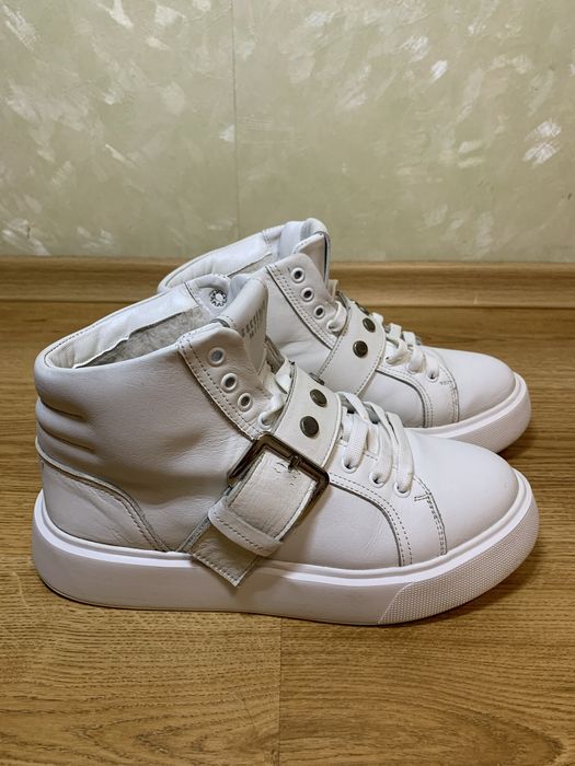 Жіночі зимові кеди