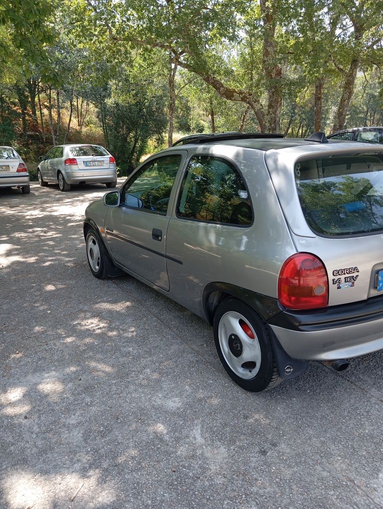 Opel corsa sport 1.4