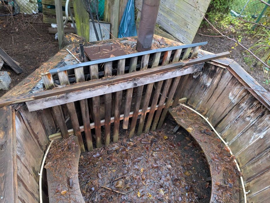 Balia ogrodowa drewniana z piecem wewnętrznym