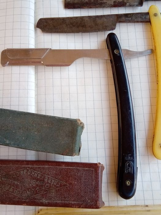 Продам опасную бритву