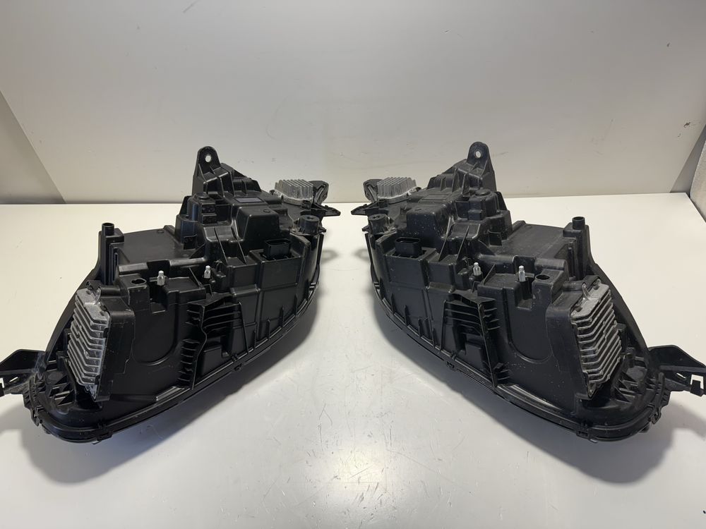 Volvo XC90 lampa lampy przednie Mid led komplet
