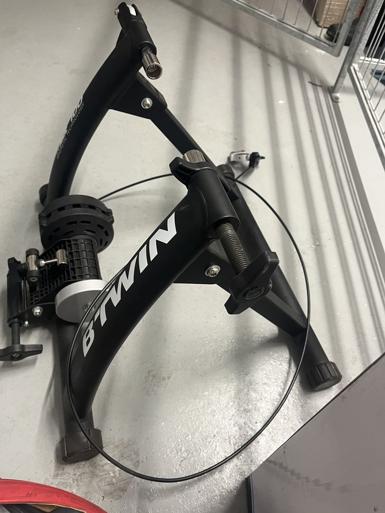 Trenażer jak NOWY BTWIN inRide 100