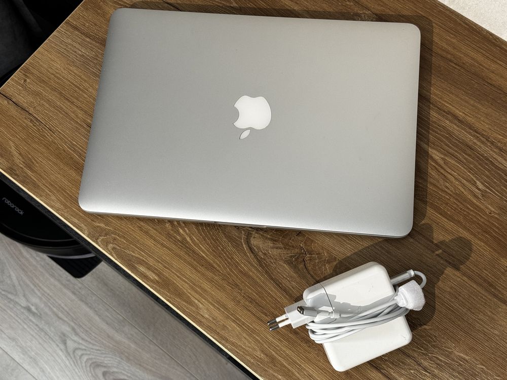Ноутбук Apple Macbook pro retina 13 [i5 16gb 256gb]
