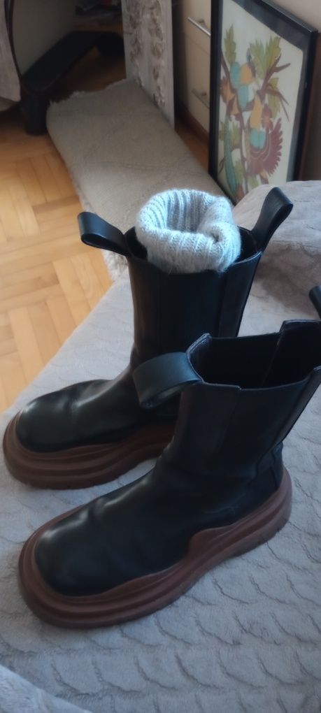 Masywne trepy Bottega Veneta czarne 39