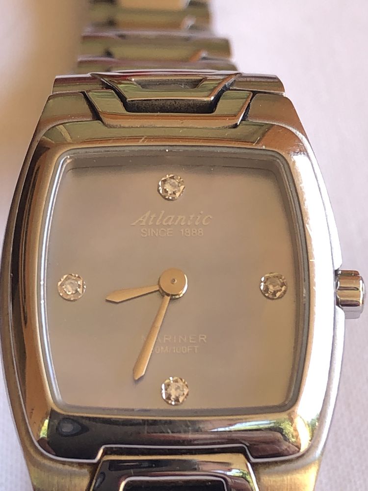 Женские кварцевые часы Atlantic Швейцария.Водонепроницаемые.Оригинал.
