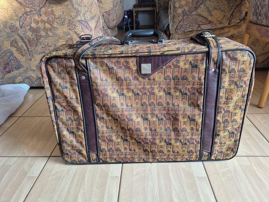 Żakardowa walizka na kółkach, vintage, MPC