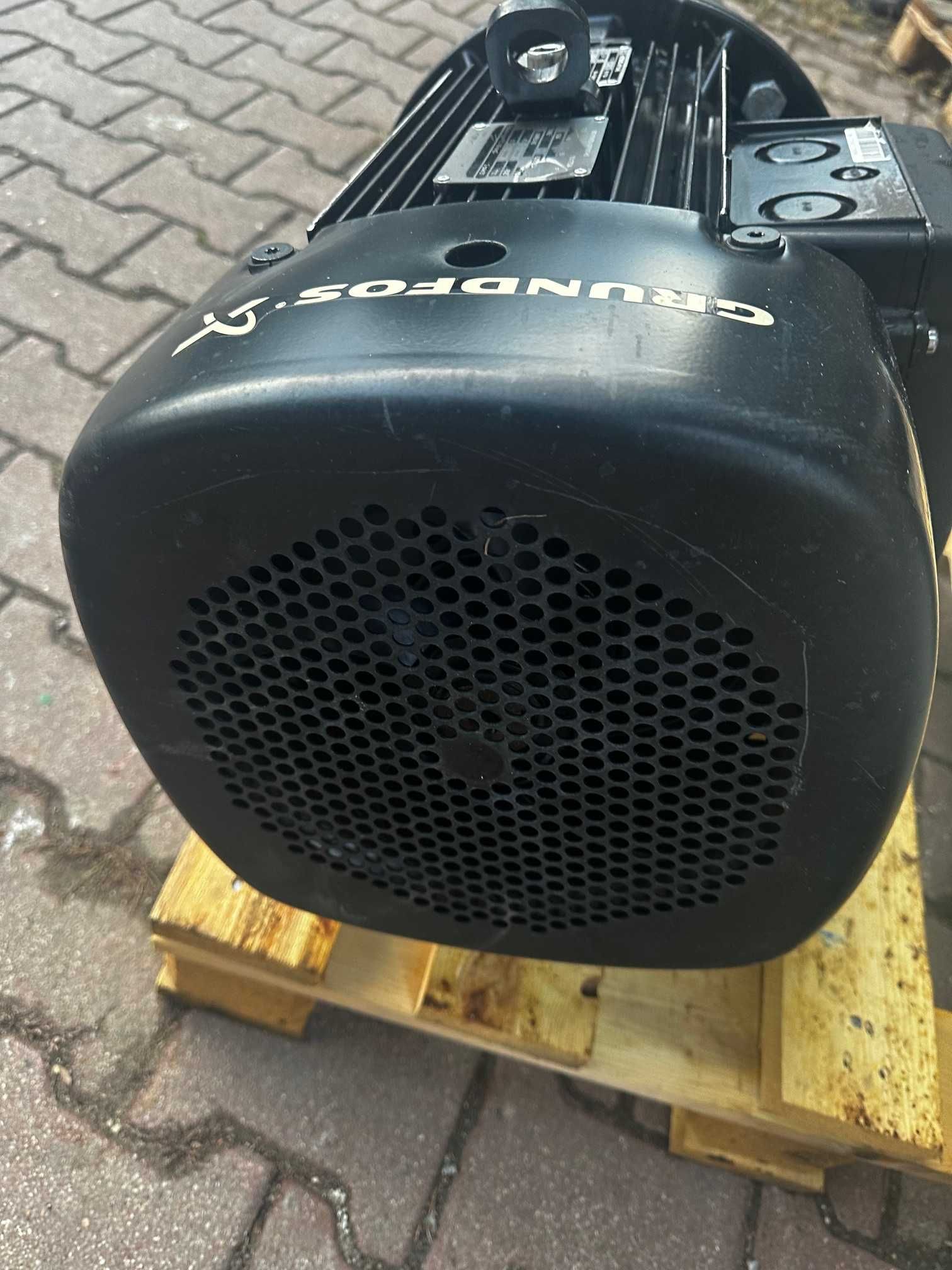 Pompa Grundfos zanurzeniowa 11 kw MTR 45-8/3  A-F-A-